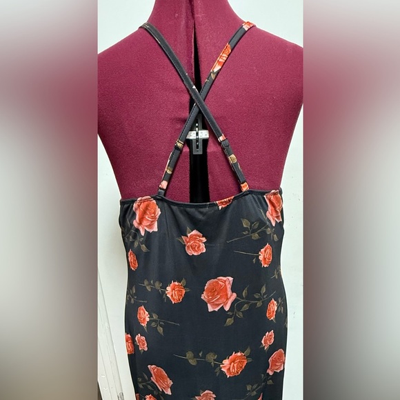 Floral Black and Red Dress - Picture 4 of 7